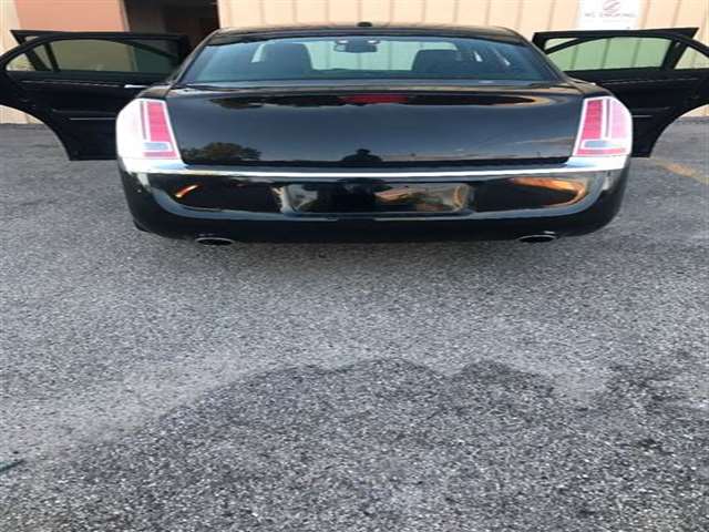 2014 Chrysler 300 AWD C 4dr Sedan